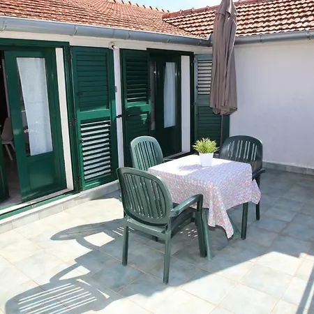 Taradzic Apartamento Vodice