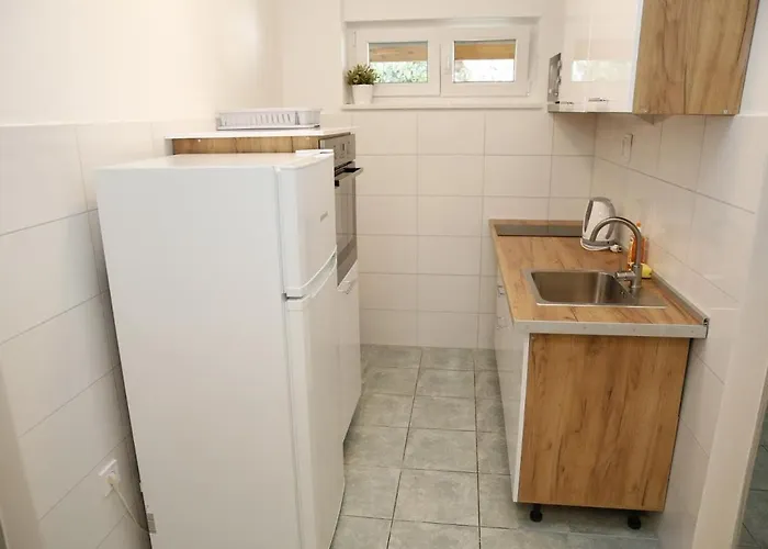 アパート Taradzic *