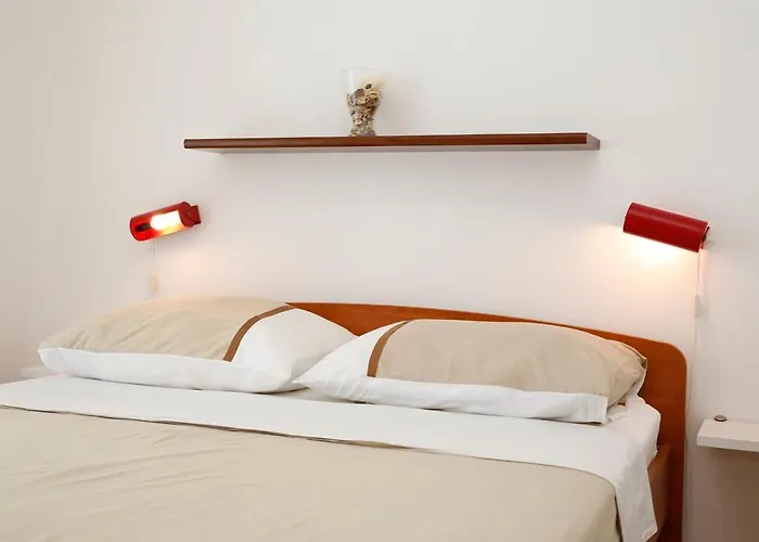 アパート Taradzic *