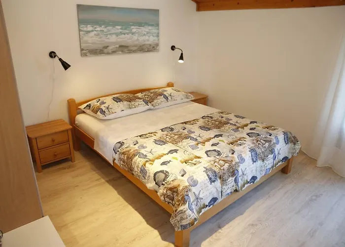 アパート Taradzic *