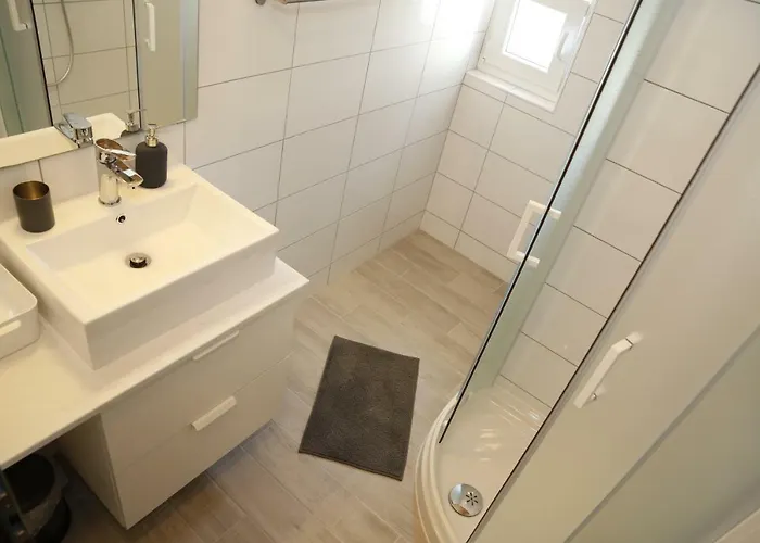 Taradzic * ヴォディツェ