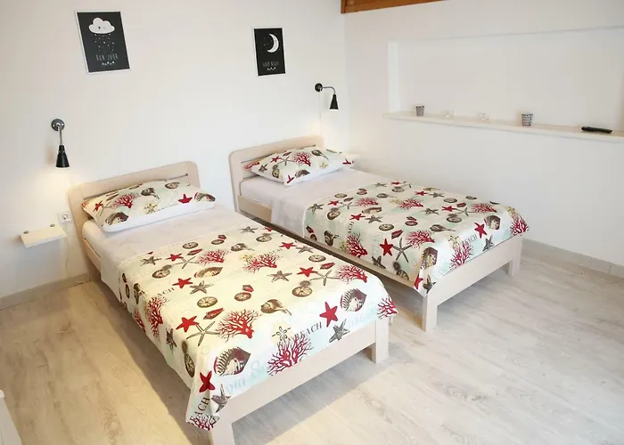 Taradzic アパート *