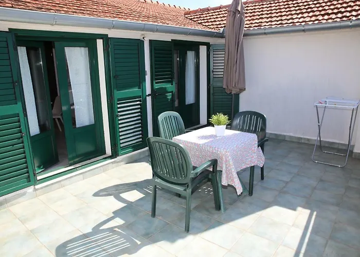 Taradzic アパート ヴォディツェ