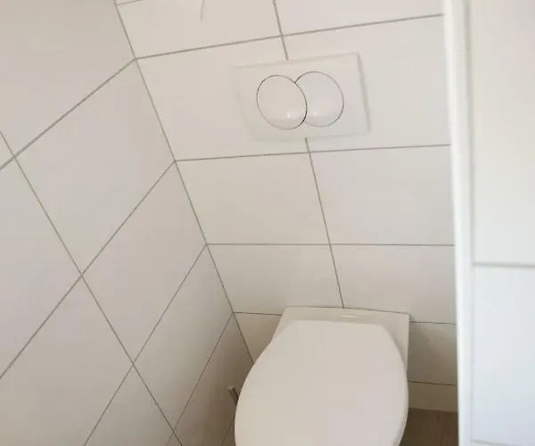 アパート Taradzic