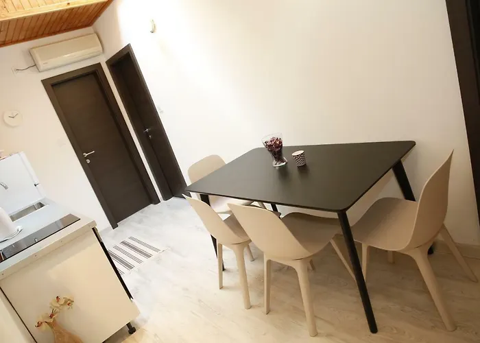 Taradzic アパート