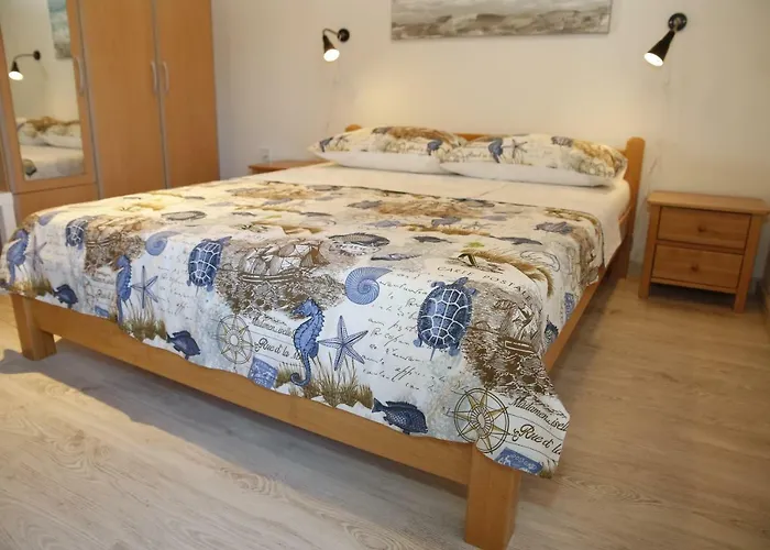 アパート Taradzic